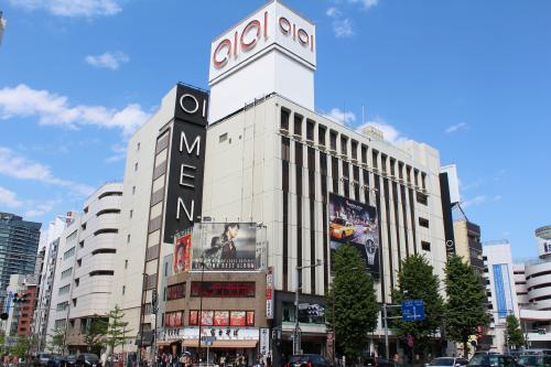 新宿マルイメン・４階の外観